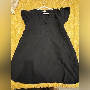 Black casual dress, small